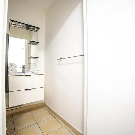 L'auriasquebalconparking Priveclimpiscine Lägenhet